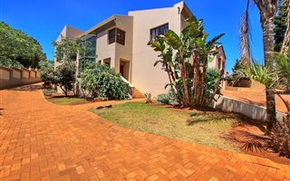 3 Bedroom Townhouse in Constantia Kloof