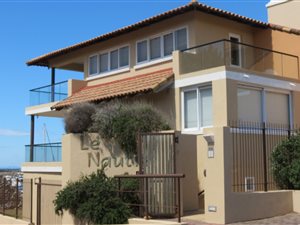 3 Bed Apartment in St Francis Bay