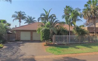 4 Bedroom House in Annlin