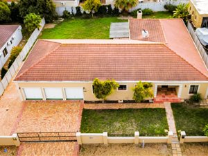 4 Bed House in Somerset Ridge