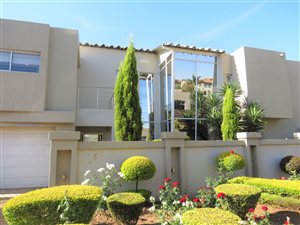 4 Bed House in Thornhill Estate