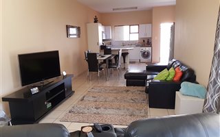 2 Bedroom Apartment in Vanderbijlpark SE3