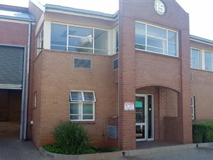 990 m² Industrial space in Jet Park