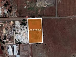 2.5 ha Land available in Vosloorus