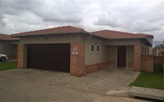 3 Bedroom House in Noordwyk