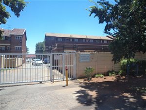 2 Bedroom Townhouse in Croydon