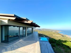 6 Bed House in Pezula Private Estate