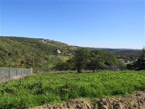 924 m² Land available in West Bank