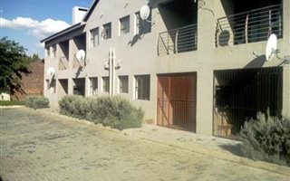 2 Bedroom Flat in Vanderbijlpark SE