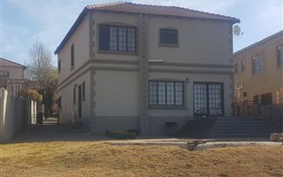 4 Bedroom House in Alrode