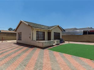 2 Bed House in Kagiso