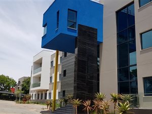 3438 m² Office Space in Bramley