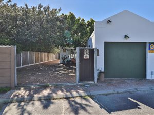 2 Bed House in Milkwood Park