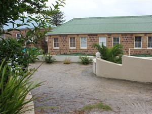 3 Bed House in Mossel Bay Central