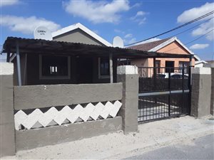 2 Bed House in Mfuleni