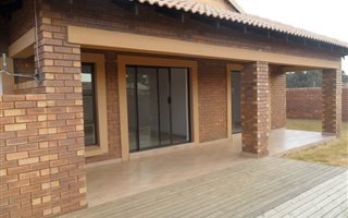 2 Bedroom Duplex in Helderwyk