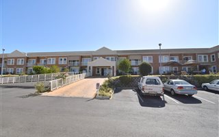 2 Bedroom House in D Urbanvale