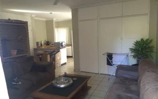 1 Bedroom Flat in Vorna Valley