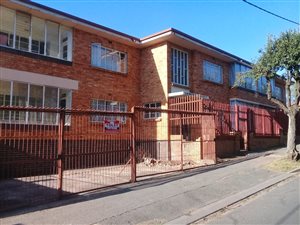 2 Bed Apartment in Rosettenville