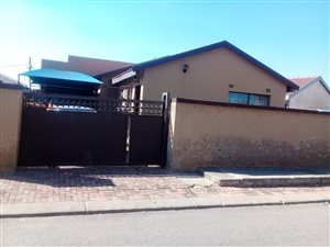 3 Bed House in Kwa Thema