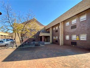 285 m² Commercial space in Lynnwood
