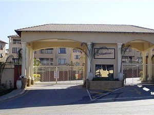 2 Bed Apartment in Sunninghill
