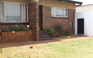 4 Bedroom House in Bosmont