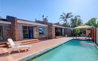 4 Bedroom House in Denver Park