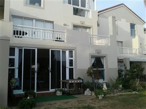 2 Bed Apartment in Harbour Island