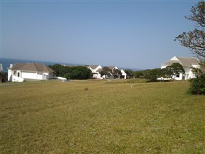 821 m² Land available in Cove Rock