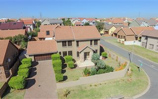 4 Bedroom House in Brooklands