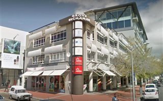 200 m² Commercial space in Claremont