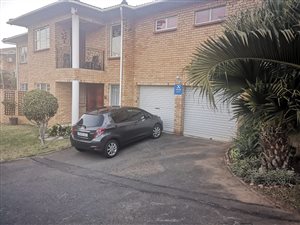 3 Bed Townhouse in Amanzimtoti