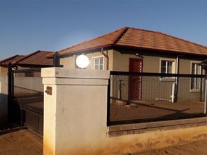 3 Bed House in Nellmapius