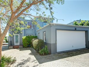 4 Bedroom House in Die Boord