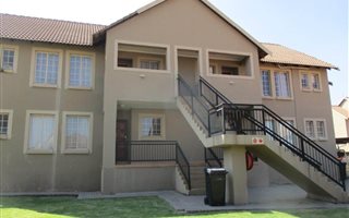 3 Bedroom Apartment in Brooklands