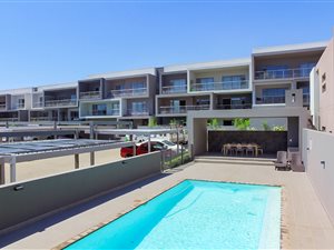 3 Bed Apartment in Oaklands