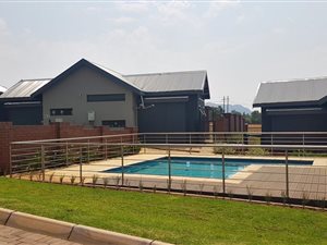800 m² Land available in Redstone Country Estate
