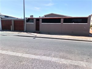 3 Bed House in Woodlands