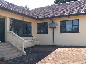 4 Bed House in Glenmore