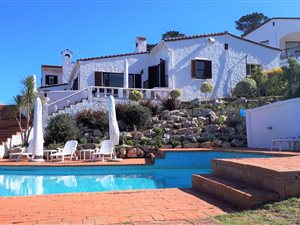 3 Bedroom House in Theescombe