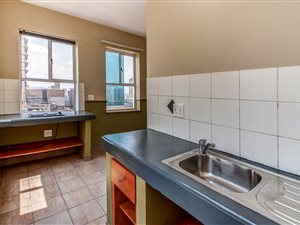 Bachelor apartment in Johannesburg Central