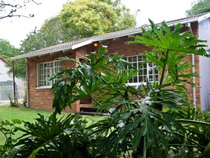 1 Bed Garden Cottage in The Gardens