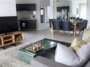 3 Bed Apartment in Longmeadow