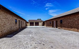 2 Bedroom Townhouse in Kimberley