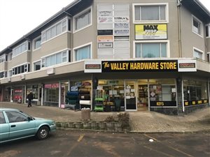 1651 m² Retail Space in Chasedene