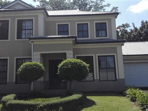 3 Bedroom Townhouse in Oak Park