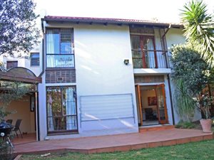 3 Bed Townhouse in River Club