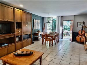 3 Bed Townhouse in Val de Grace