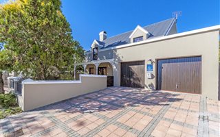 4 Bedroom House in Paradyskloof
